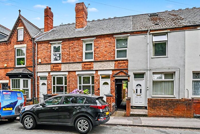 3 Bedroom Property For Sale In Avenue Road, Wednesbury, West Midlands, WS10
