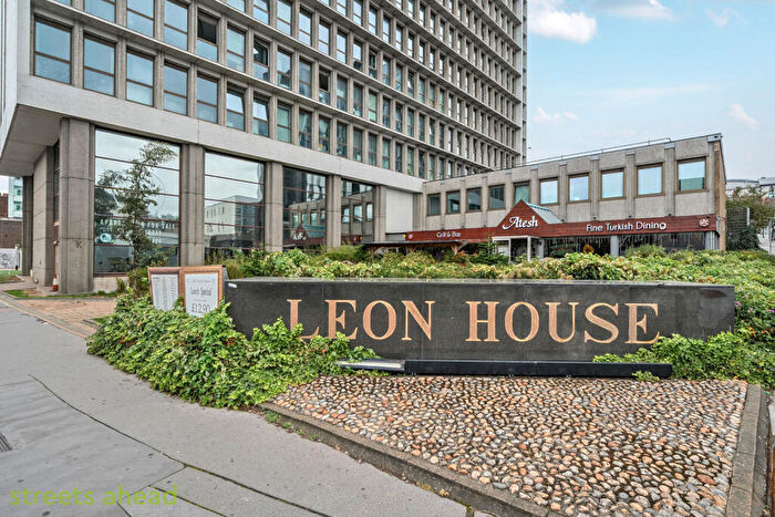 2 Bedroom Apartment For Sale In High Street, Croydon, CR0