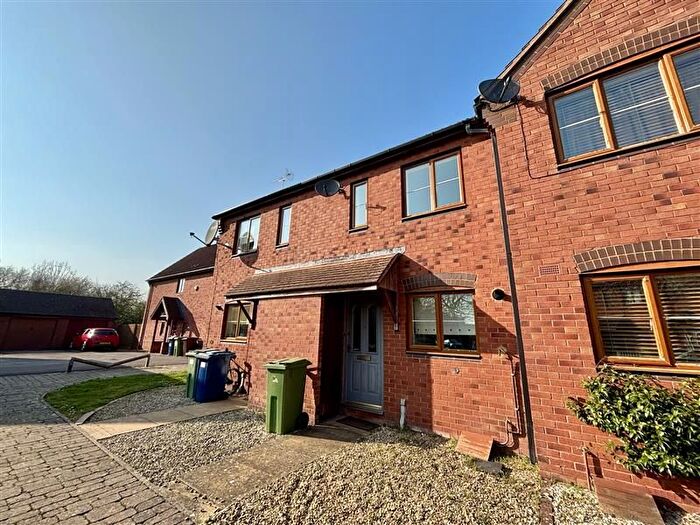 2 Bedroom Property To Rent In Cypress Road, Tewkesbury, GL20