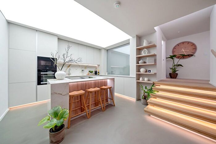 2 Bedroom Flat For Sale In Vinery Way, Brackenbury Village, Hammersmith, W6