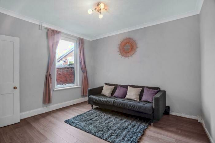 3 Bedroom Terraced House To Rent In Oxford Street, Northampton, NN4