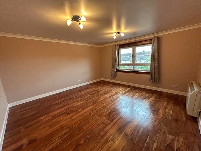2 Bedroom Flat To Rent In Caledonia Court, Paisley, PA3