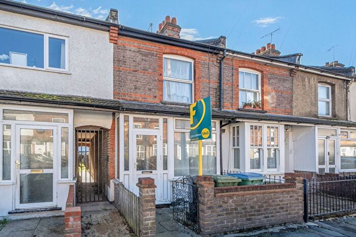 2 Bedroom Terraced House For Sale In Garfield Street, Watford, WD24
