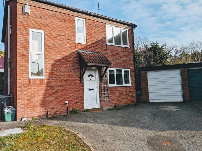 3 Bedroom House To Rent In Forge Way, Lache, CH4