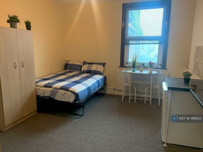 1 Bedroom Flat To Rent In St. Pauls Road, London, N17