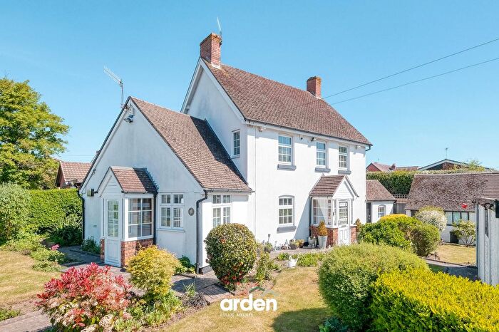 4 Bedroom Cottage For Sale In Milton Road, Catshill, B61