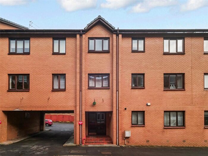 2 Bedroom Flat For Sale In Rose Street, Kirkintilloch, Glasgow, East Dunbartonshire, G66