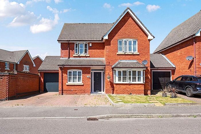 4 Bedroom Detached House For Sale In Caesar Avenue, Kingsnorth, TN23