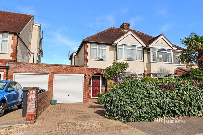 3 Bedroom Semi-Detached House For Sale In Bolton Road, Chessington, Surrey., KT9