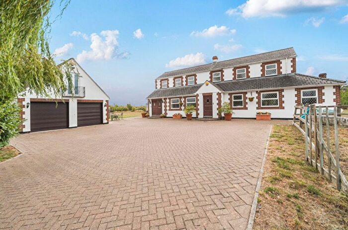 6 Bedroom Detached House For Sale In Horpit, Wanborough, SN4