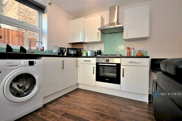 1 Bedroom Flat To Rent In Clarence Road, London, N22