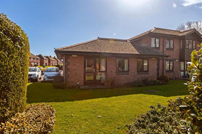 2 Bedroom Retirement Property For Sale In Goring Street, Goring-By-Sea, BN12