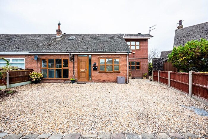 4 Bedroom Semi-Detached Bungalow For Sale In Everard Close, Scarisbrick., L40