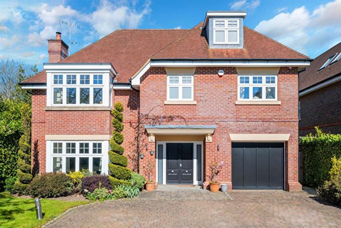 6 Bedroom Mews For Sale In Sandlands Grove, Walton On The Hill, KT20