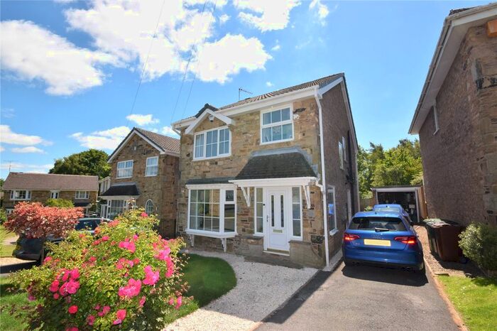 4 Bedroom Detached House To Rent In East Causeway Vale, Adel, Leeds, LS16