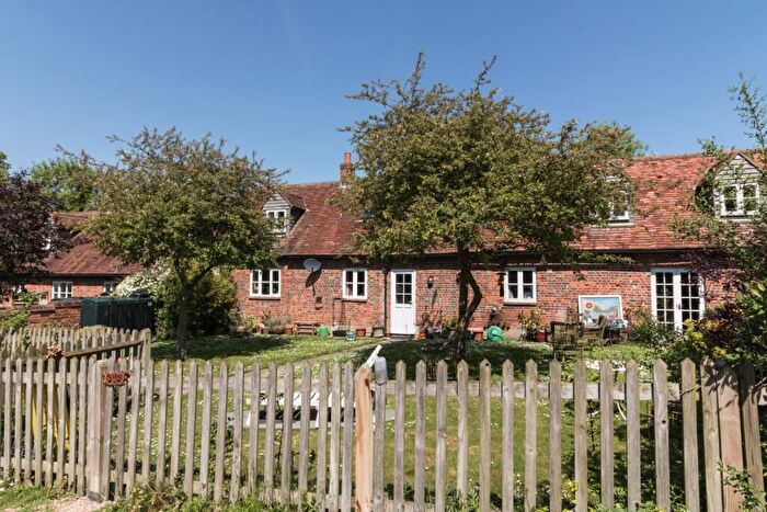 3 Bedroom Barn To Rent In Box Tree Lane, Postcombe, OX9