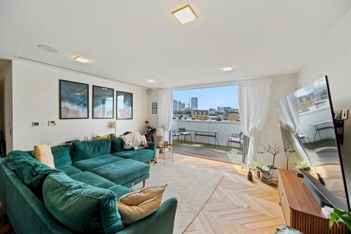 2 Bedroom Apartment To Rent In Cordy House, Shoreditch, EC2A