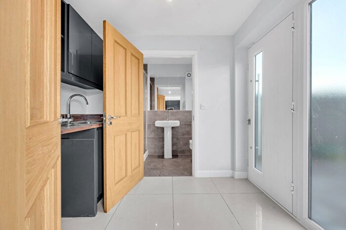 4 Bedroom Detached House For Sale In Stable Nook, Abram, WN2