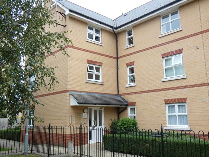 1 Bedroom Flat To Rent In Winstanley Court, Cambridge, CB1