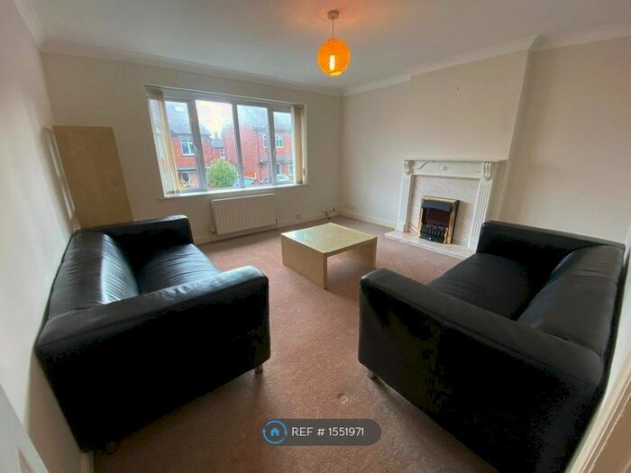 2 Bedroom Flat To Rent In Drummond Avenue, Leeds, LS16