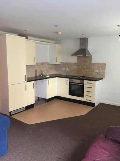 2 Bedroom Flat To Rent In Denmark Street, Wakefield, West Yorkshire, WF1