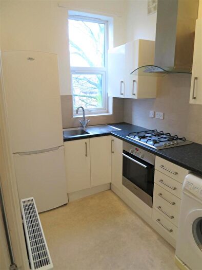 1 Bedroom Apartment To Rent In Northen Grove, West Didsbury, M20
