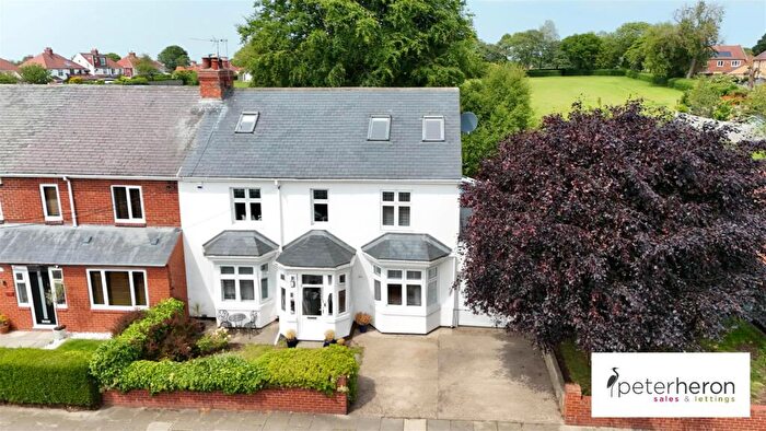 5 Bedroom Semi-Detached House For Sale In Sunniside Terrace, Cleadon, Sunderland, SR6