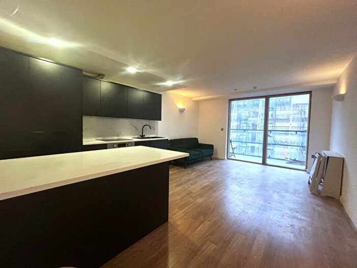 2 Bedroom Apartment To Rent In Wellington Street, Leeds, LS1