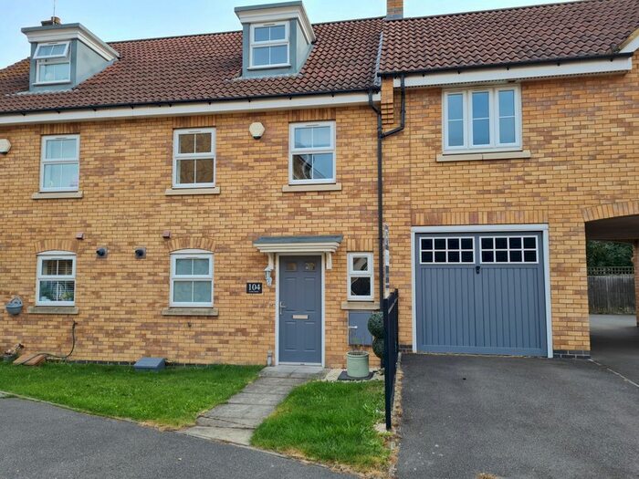 3 Bedroom Town House To Rent In Lyvelly Gardens, Parnwell, PE1