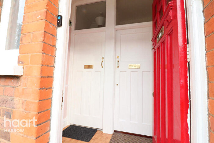 2 Bedroom Maisonette For Sale In Longley Road, Harrow, HA1