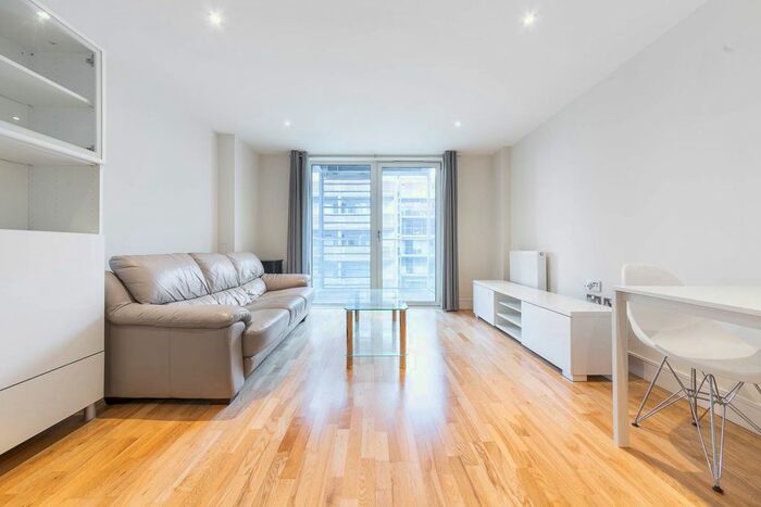 1 Bedroom Flat To Rent In Hatfield House, Merryweather Place, London, SE10