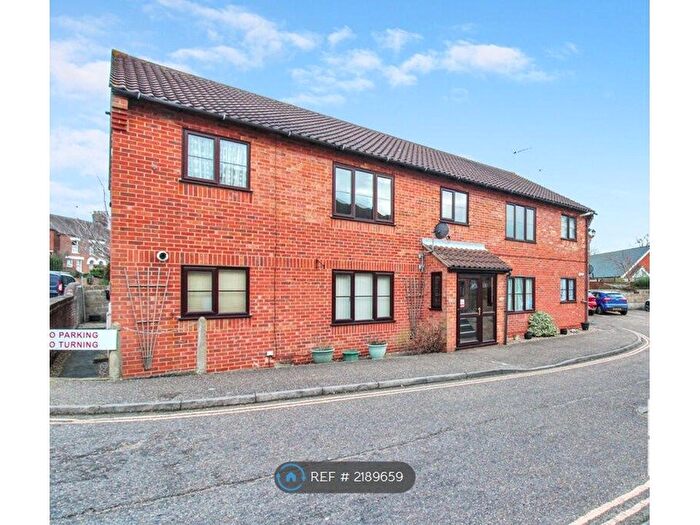 2 Bedroom Flat To Rent In Calthorpe Green, Acle, Norwich, NR13