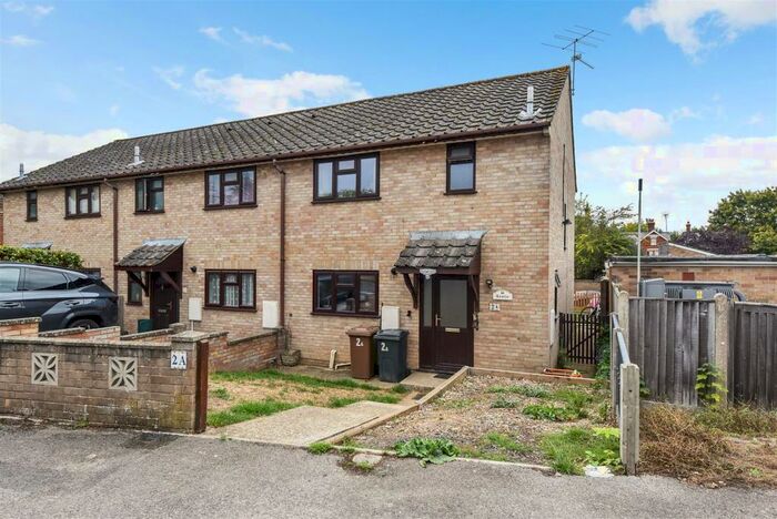 3 Bedroom End Of Terrace House To Rent In Wessex Gardens, Andover, SP10