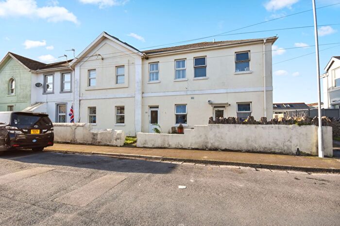 2 Bedroom Flat For Sale In Victoria Park Road, Victoria Park Court, TQ1