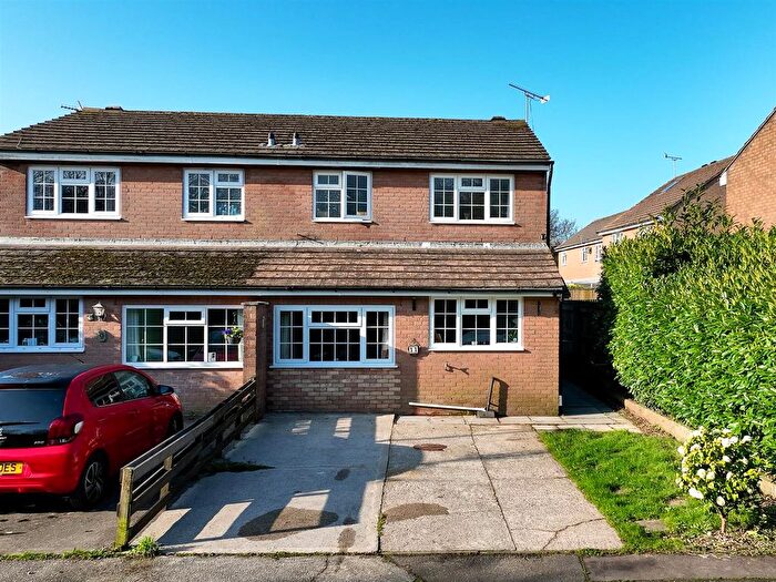 3 Bedroom Semi Detached House For Sale In Burnham Drive, Newton, Swansea, SA3