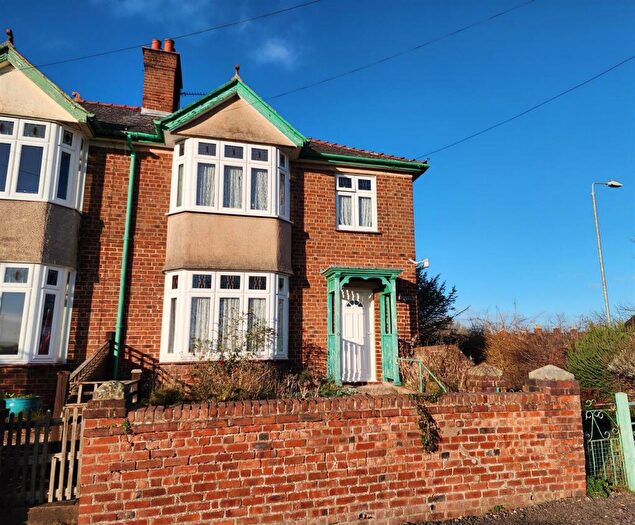 3 Bedroom Semi-Detached House For Sale In St. Davids Lane, Denbigh, LL16