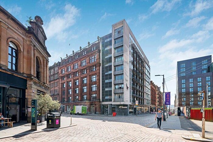 2 Bedroom Flat To Rent In Bell Street, Merchant City, Glasgow, G1