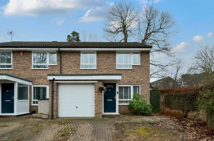 3 Bedroom House To Rent In Mardale, Camberley, GU15
