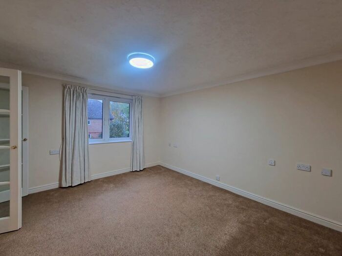 1 Bedroom Flat To Rent In Watford Road, Wembley, HA0