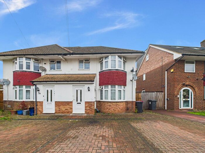 3 Bedroom Semi Detached House For Sale In Castleview Road, Langley, Berkshire, SL3