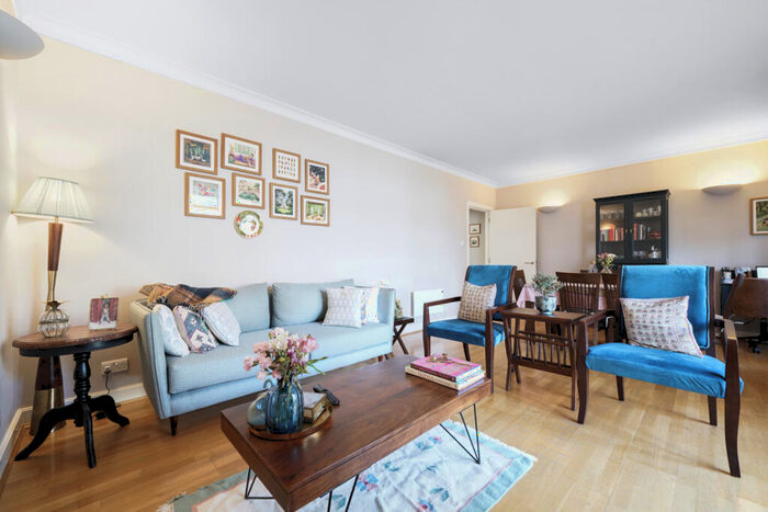 2 Bedroom Flat To Rent In Marlborough Hill, St John's Wood, NW8