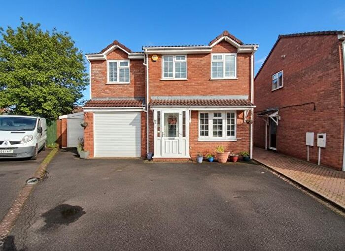 4 Bedroom Detached House For Sale In Browning Close, Galley Common, Nuneaton, CV10