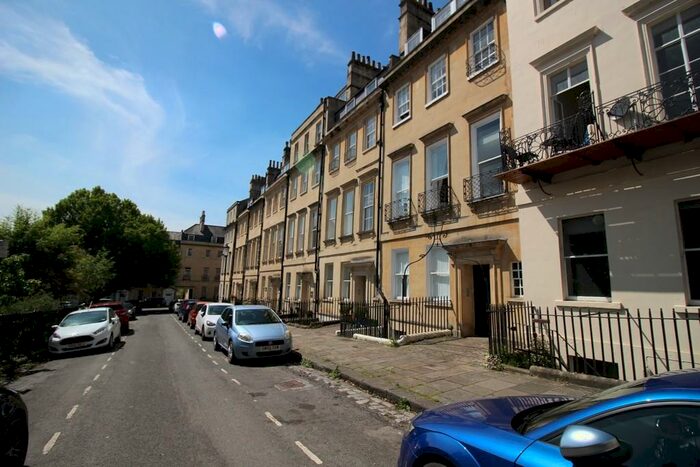 2 Bedroom Apartment To Rent In Catharine Place, Bath, BA1