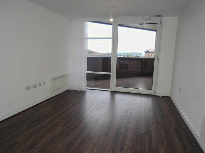 1 Bedroom Flat To Rent In The Landmark, Waterfront West, Brieley Hill DY5