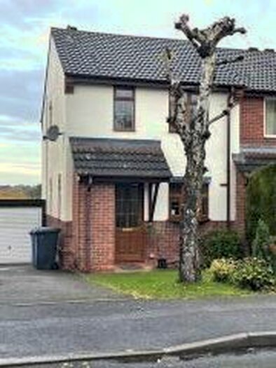 3 Bedroom Town House To Rent In Cheveley Court, Derby, DE21