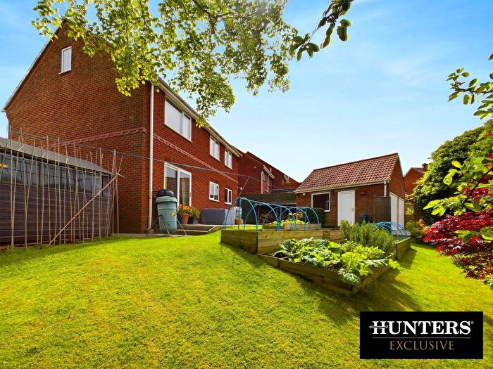 4 Bedroom Detached House For Sale In Hovingham Drive, Scarborough, YO12