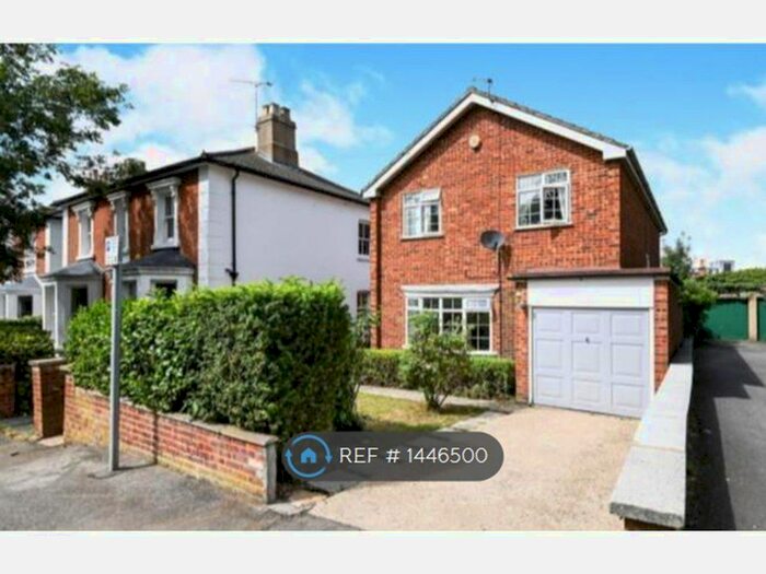 4 Bedroom Detached House To Rent In Avenue Road, Warley, Brentwood, CM14