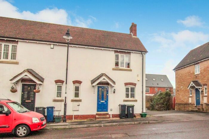 2 Bedroom End Of Terrace House To Rent In Weatherbury Road, Gillingham, Dorset, SP8