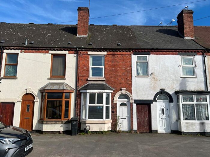 2 Bedroom Terraced House For Sale In Cinder Bank, Dudley, DY2
