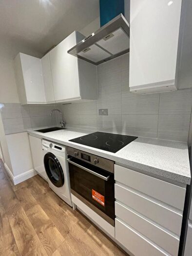 1 Bedroom Studio To Rent In College Hill Road, Harrow Weald, Harrow, HA3